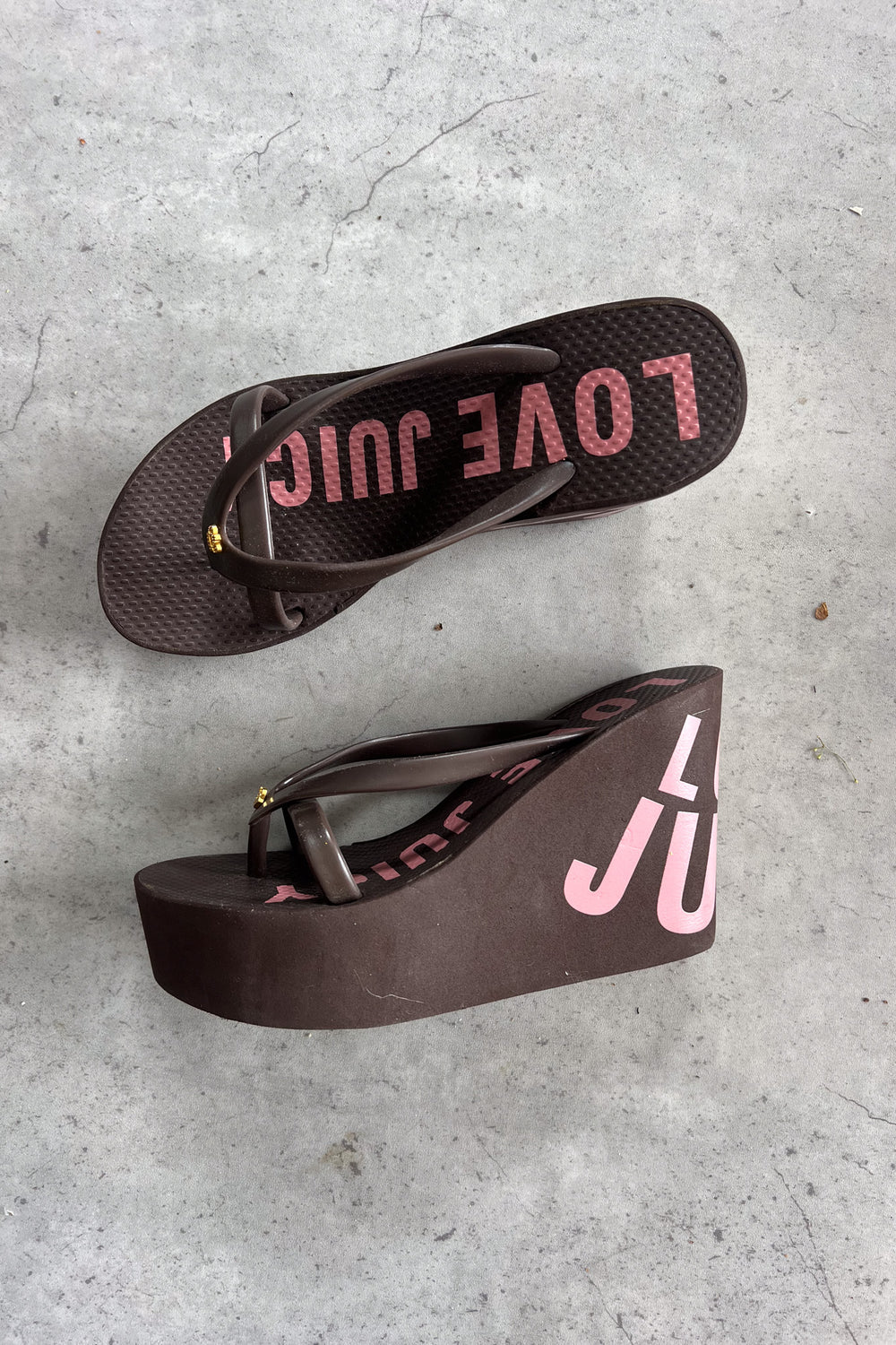 JUICY COUTURE bootleg platform flip flops ★ Size estimated 7