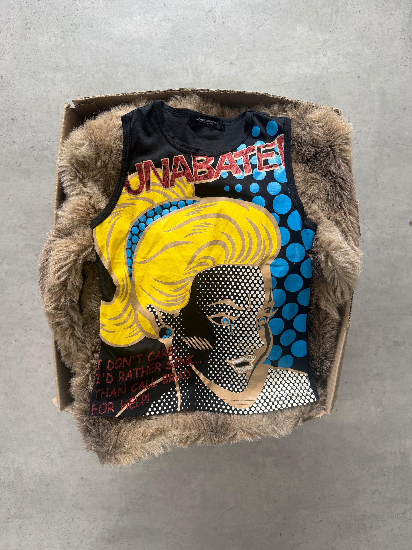 Pop art graphic tank  ★  Size estimated medium