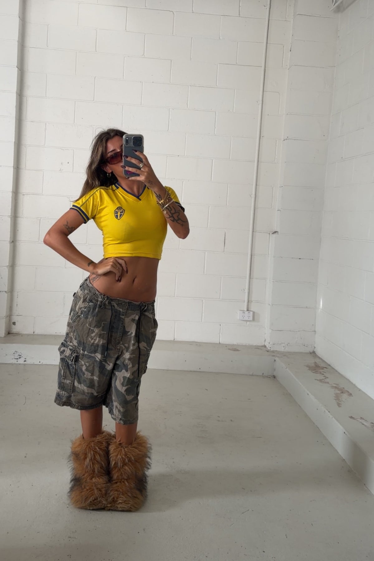 SVFF yellow + blue cropped jersey ★ Size est small