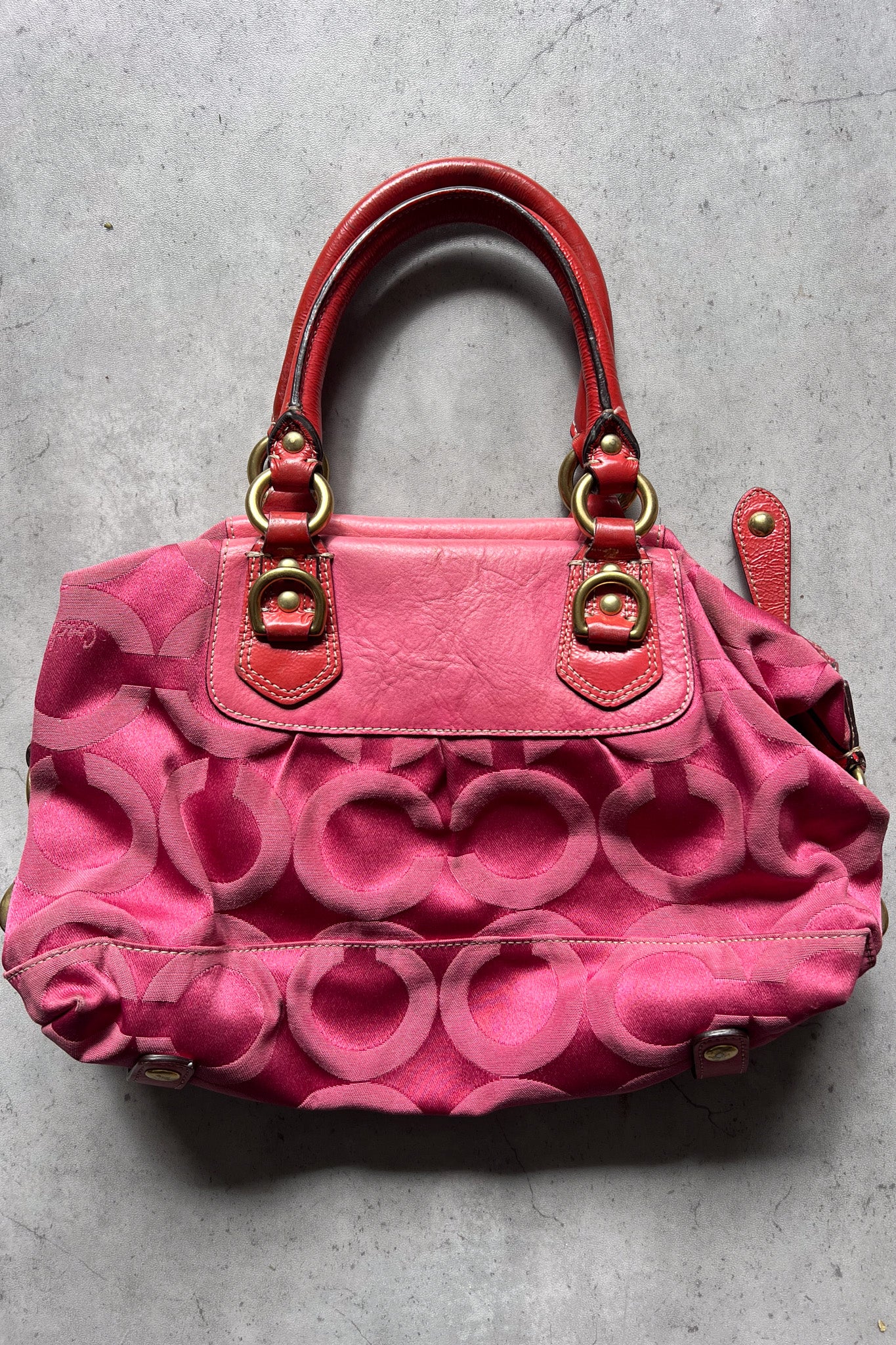 COACH hot pink monogram shoulder-bag + gold hardwear ★