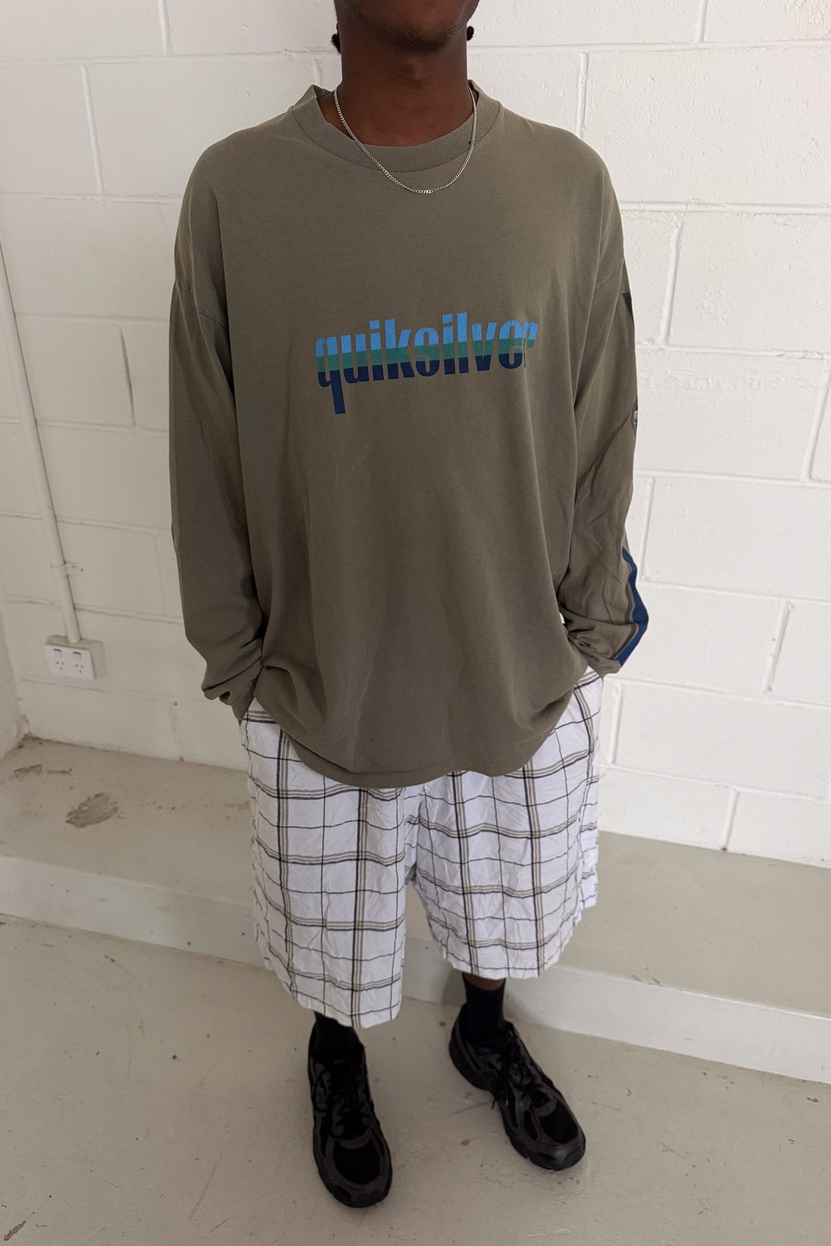 QUICKSILVER  khaki longsleeve ★ Size XL