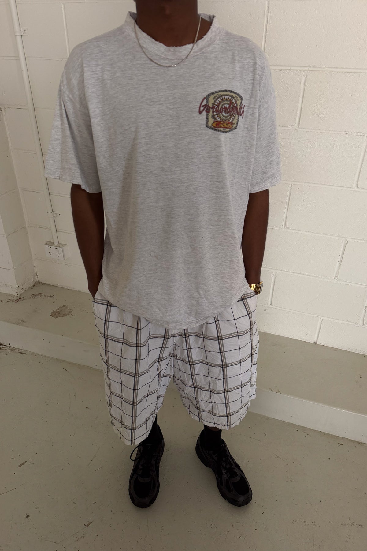 GORDON & SMITH grey graphic tee ★ Size estimated large