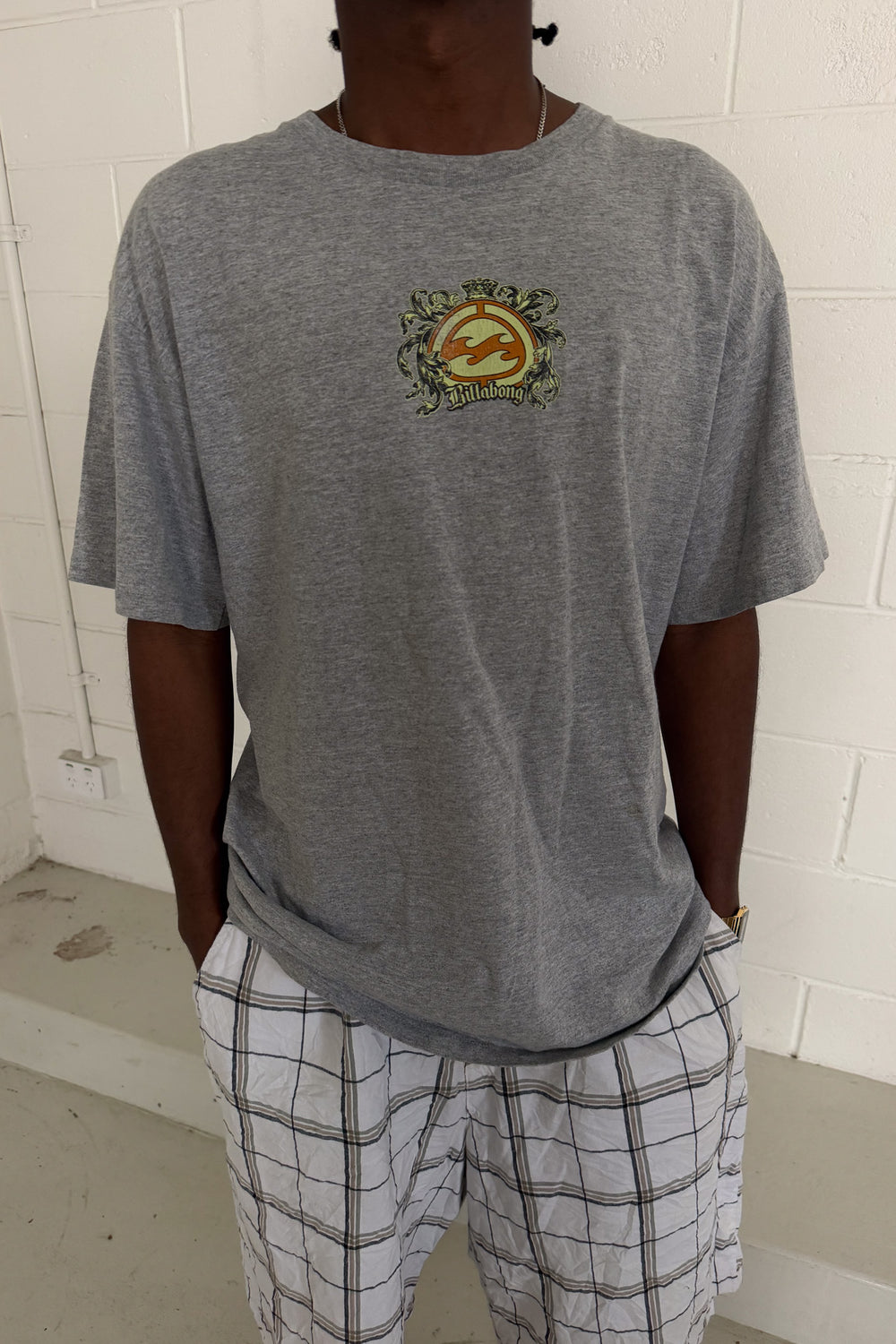 BILLABONG grey graphic tee ★ Size estimated large