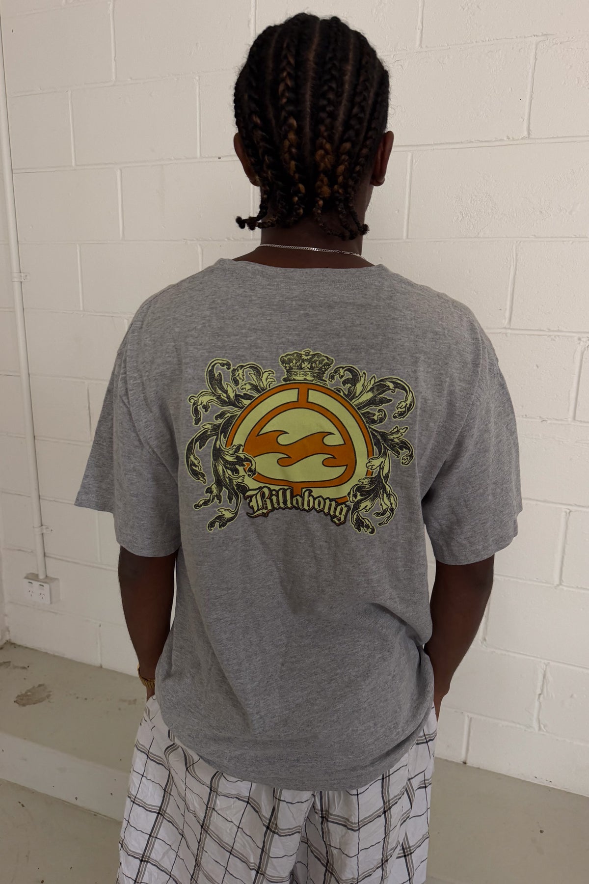 BILLABONG grey graphic tee ★ Size estimated large