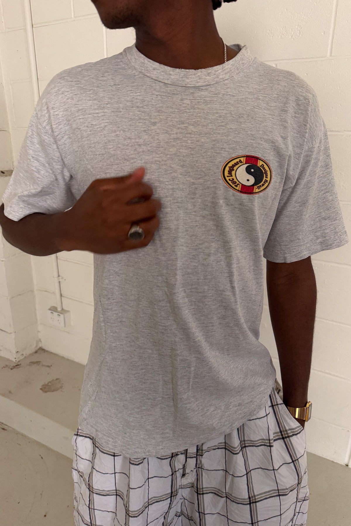 T&C SURF yin yang grey tee ★ Size medium