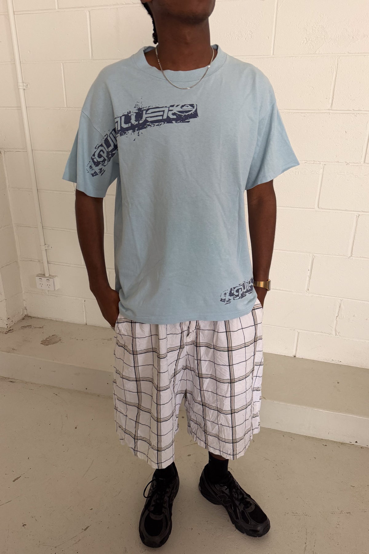 QUICKSILVER blue graff graphic tee ★ Size medium