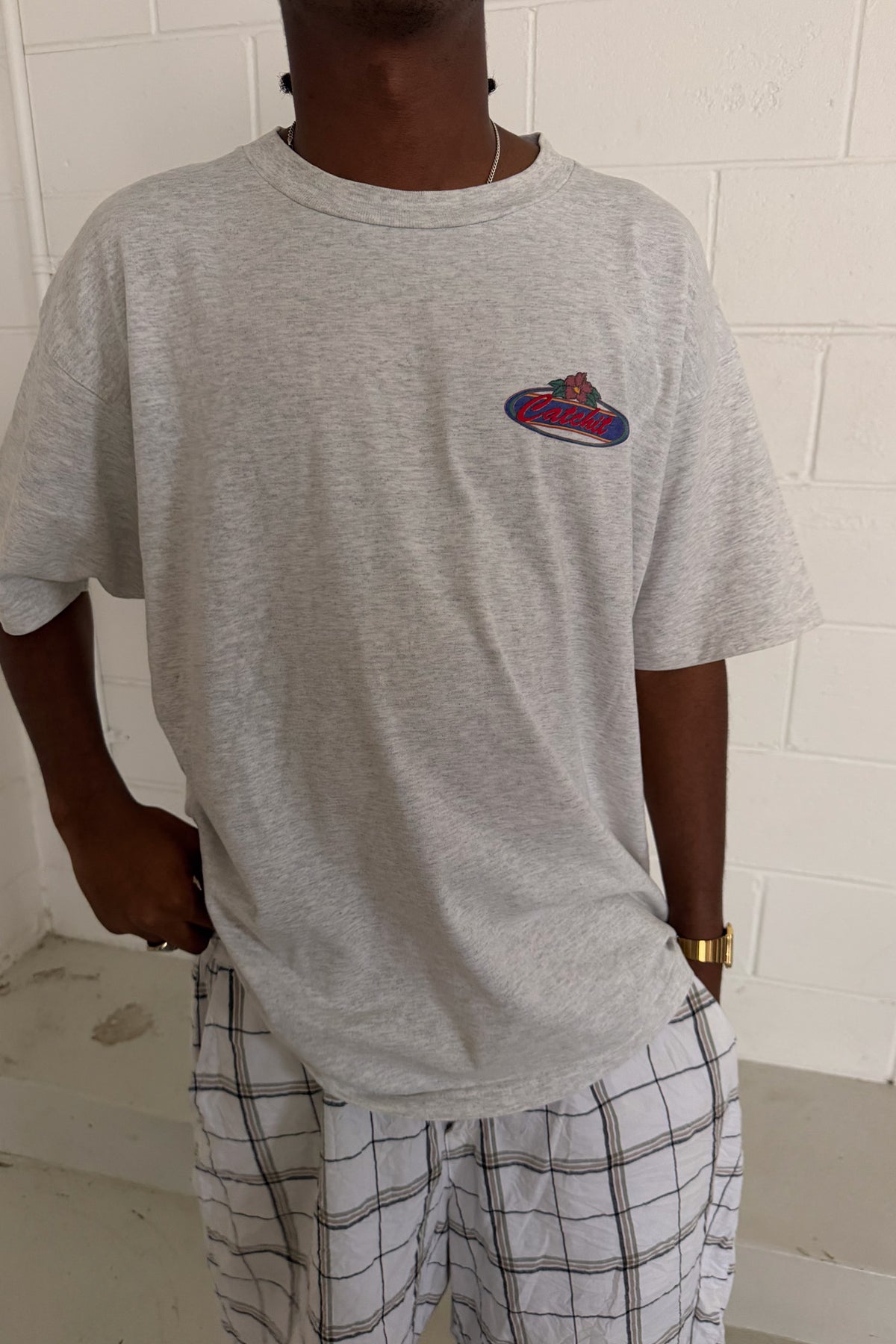 CATCHIT grey graphic tee ★ Size est XL
