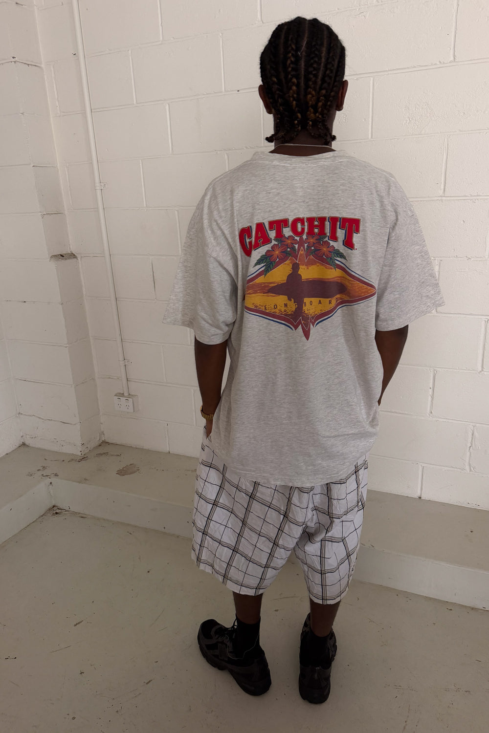CATCHIT grey graphic tee ★ Size est XL