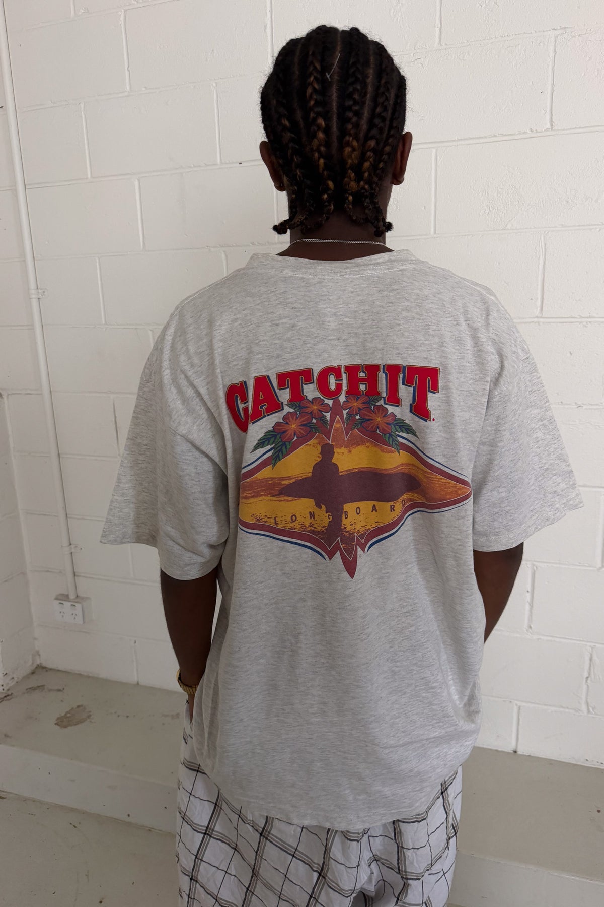 CATCHIT grey graphic tee ★ Size est XL
