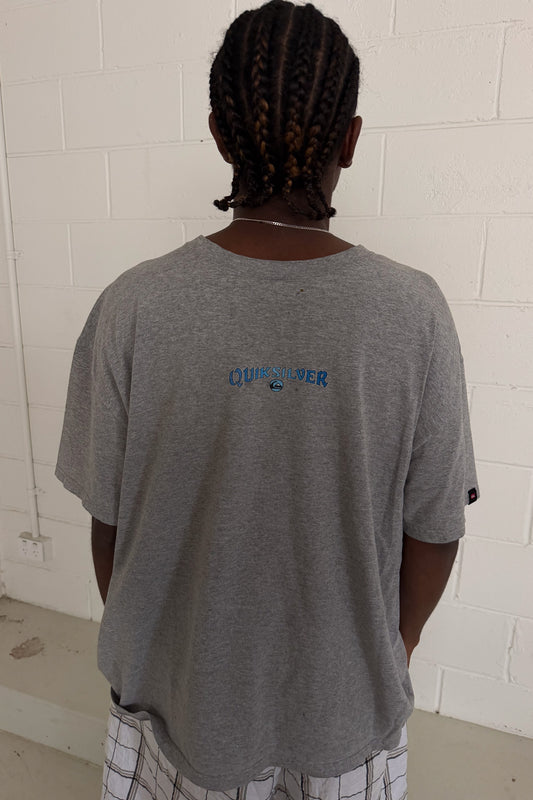 QUICKSILVER grey logo tee ★ Size est XL