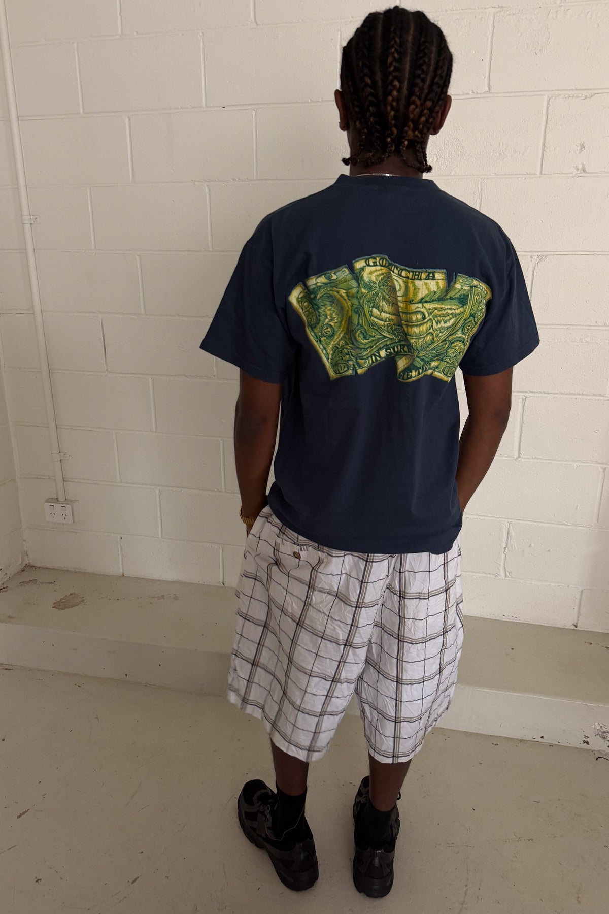 GOTCHA navy graphic logo tee ★ Size medium