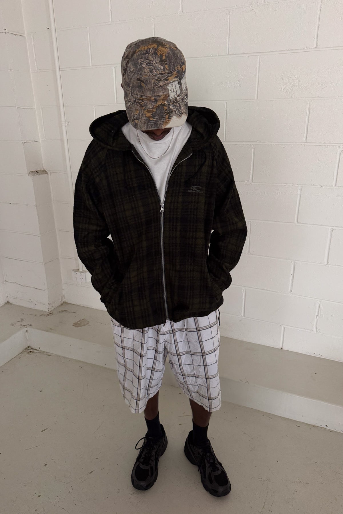 O'NEILL plaid zip up jacket ★ Size large