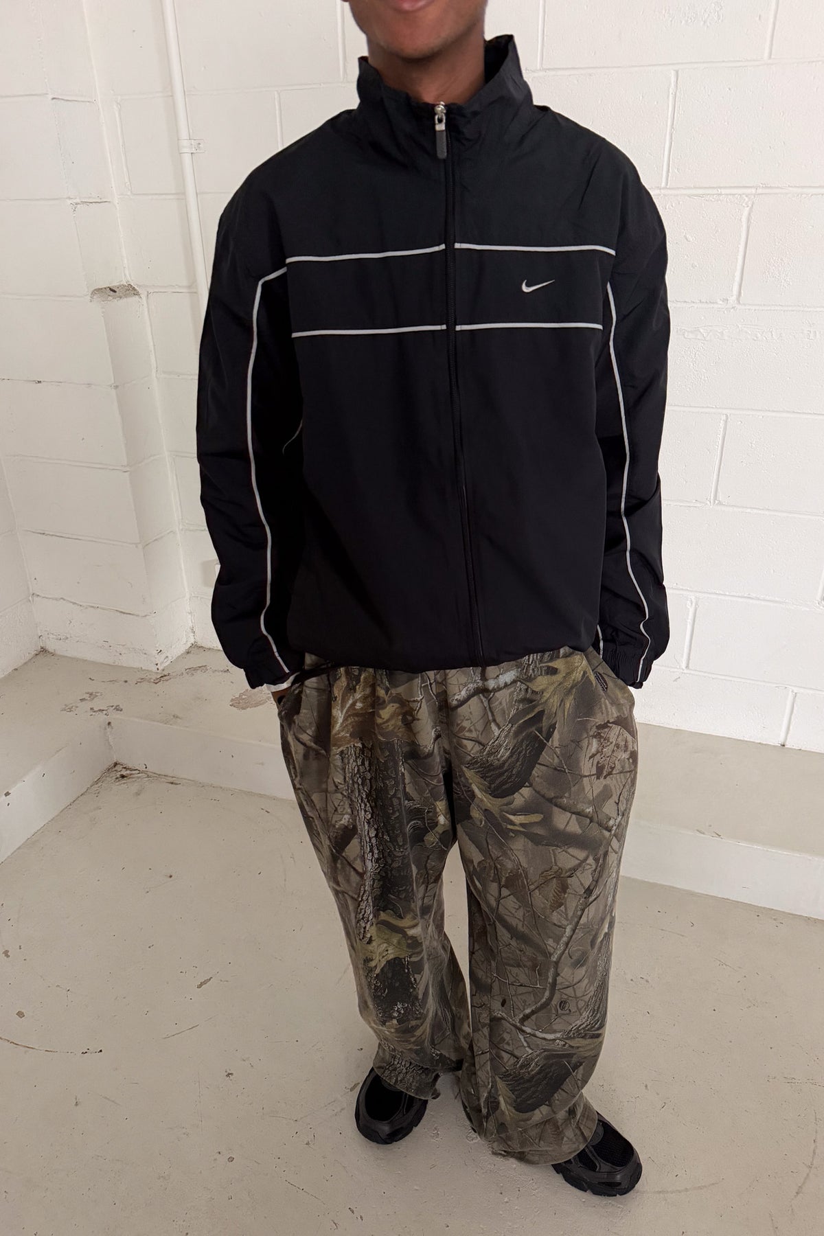 NIKE black double lined zip up jacket ★ Size large