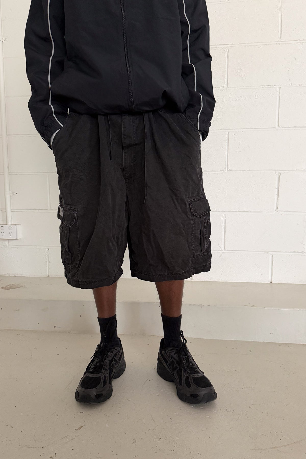 Black plain jorts ★ one size adjustable waist