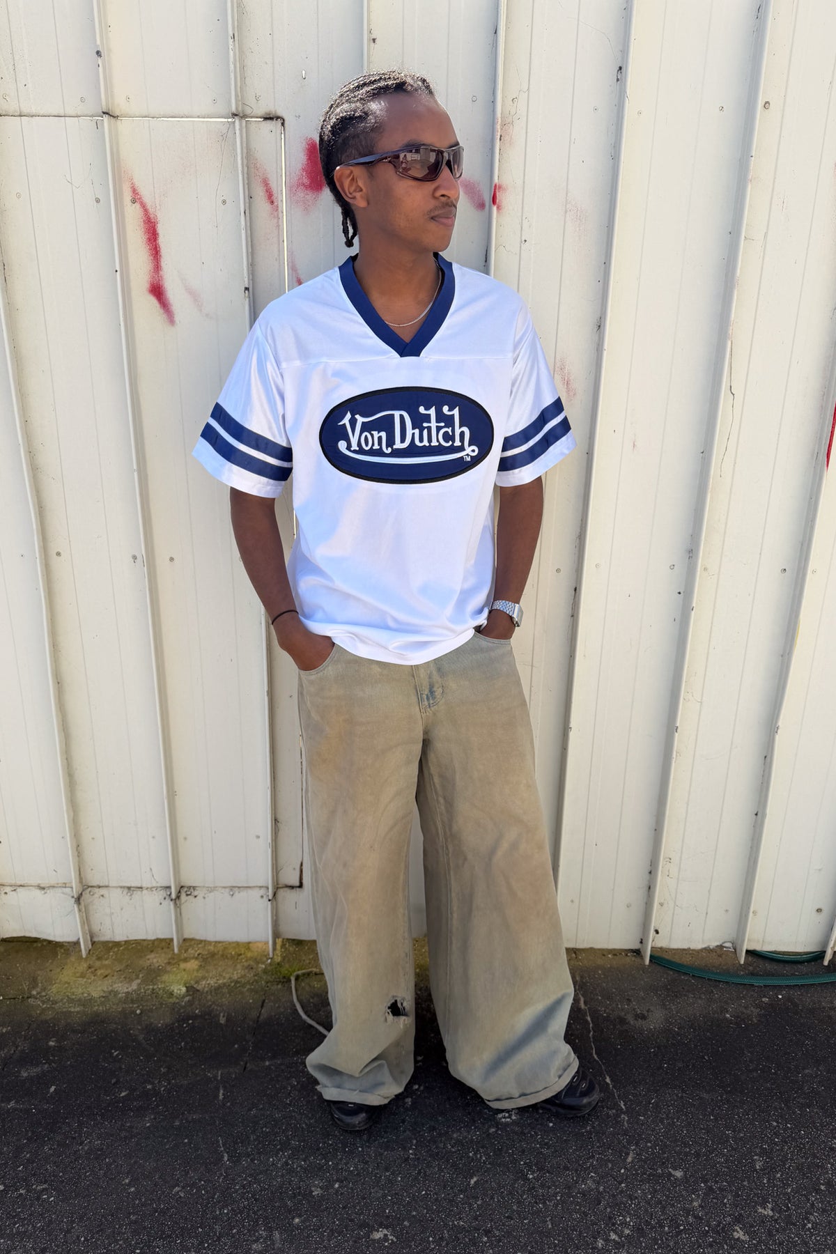 VONDUTCH white & navy jersey ★ Size labelled small (oversized)