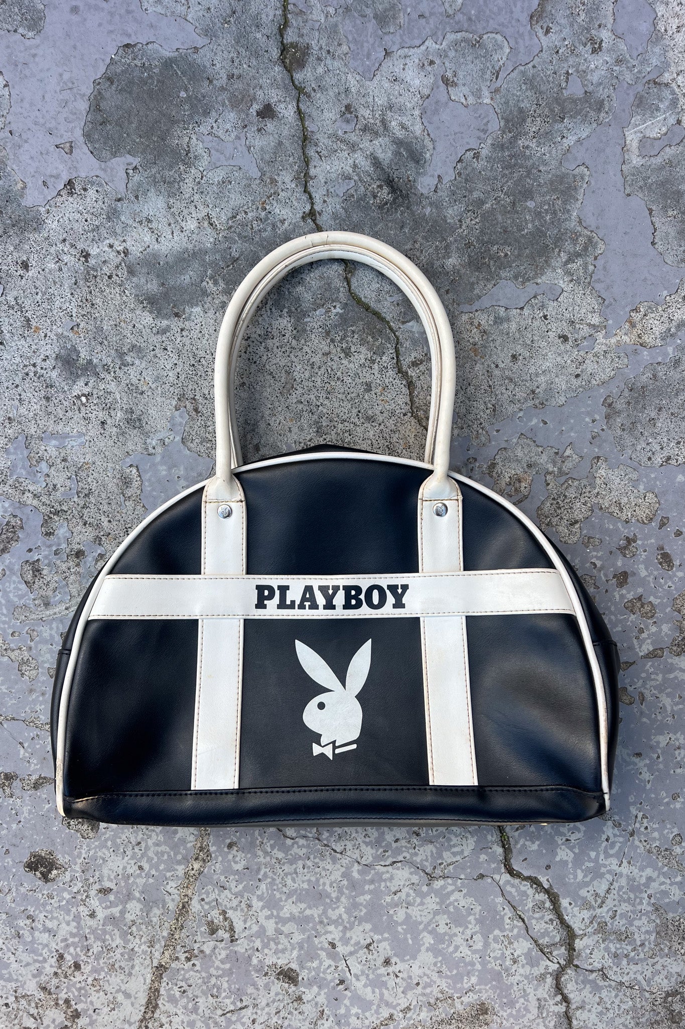 PLAYBOY black + white bowling bag ★