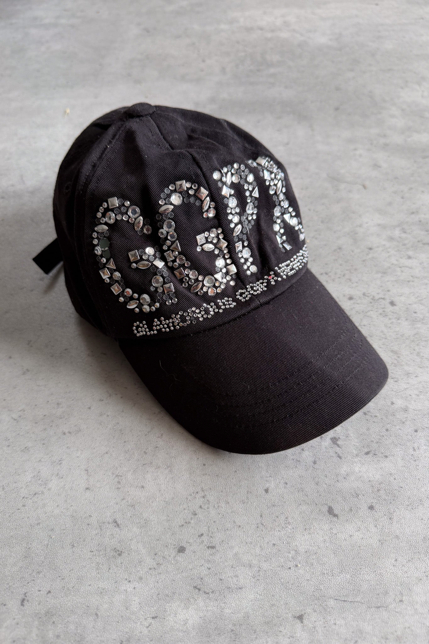 Black 'GGPX'rhinestone cap
