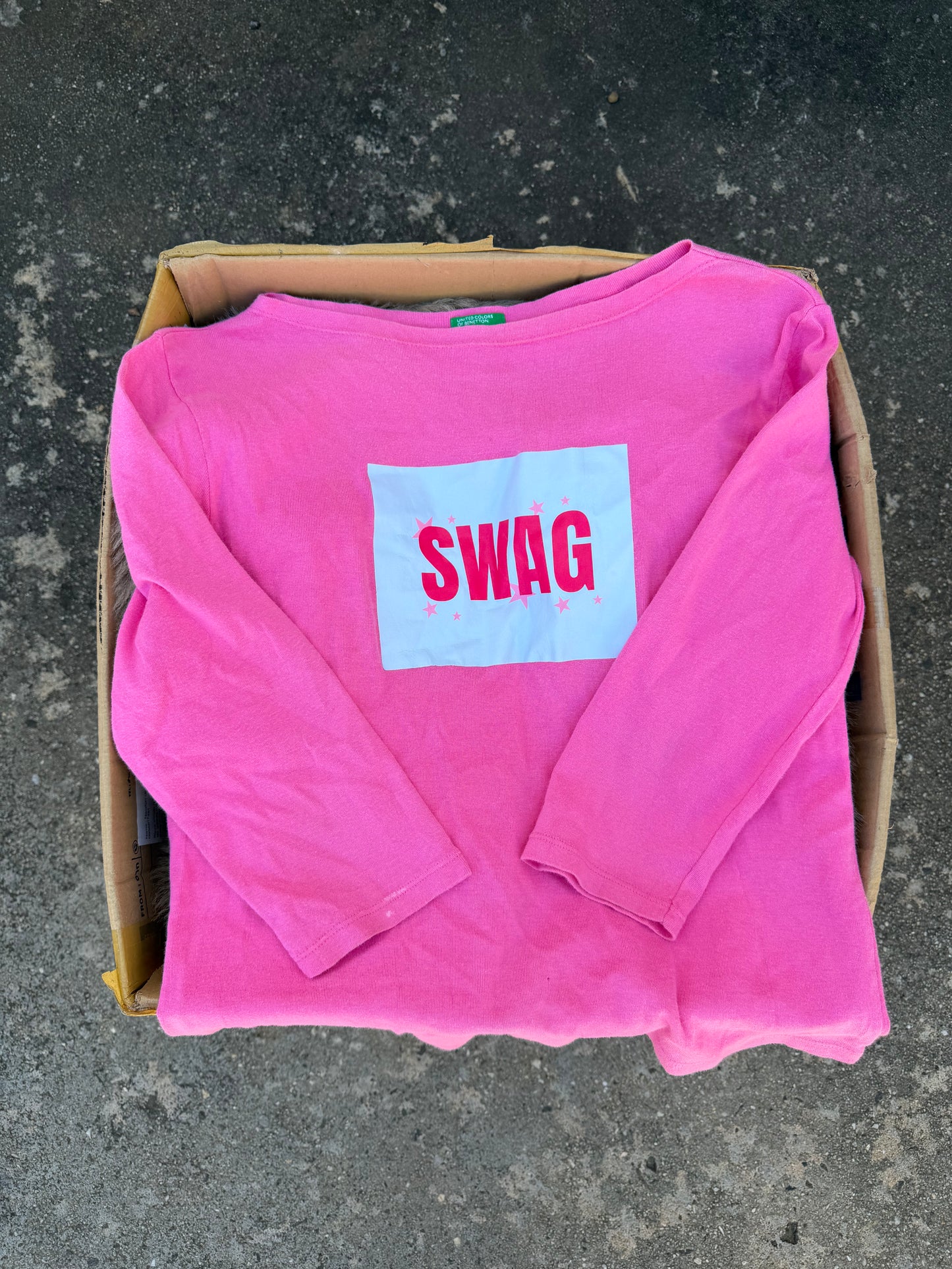 SWAG! hot pink longsleeve ★  Size est medium