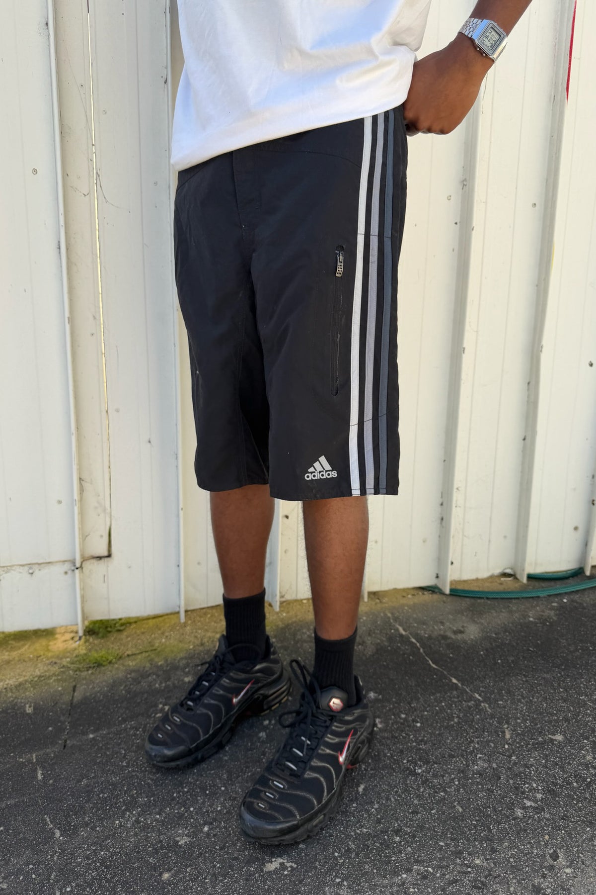 ADIDAS black & grey shorts ★ Size small
