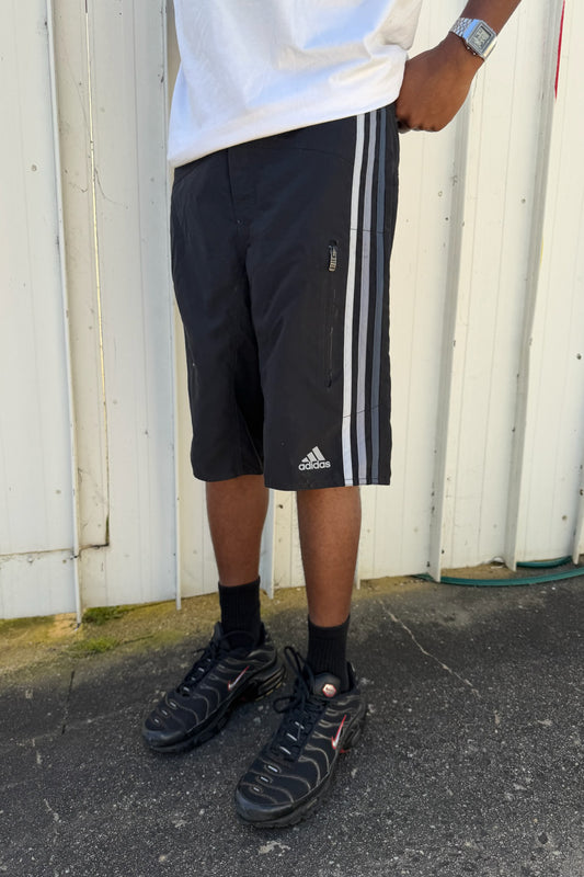 ADIDAS black & grey shorts ★ Size small