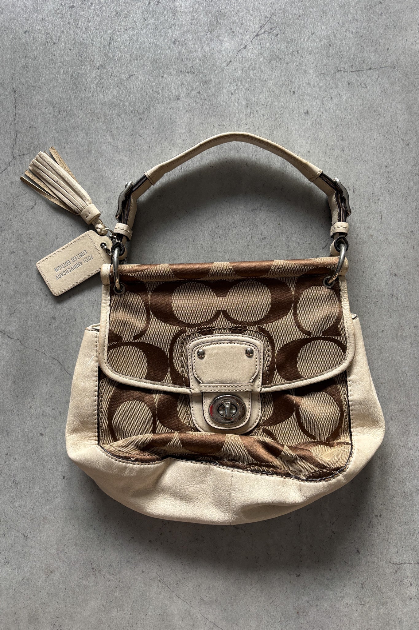 COACH 70TH ANNIVERSARY LIMITED EDITION + monogram hand bag + tassle ★