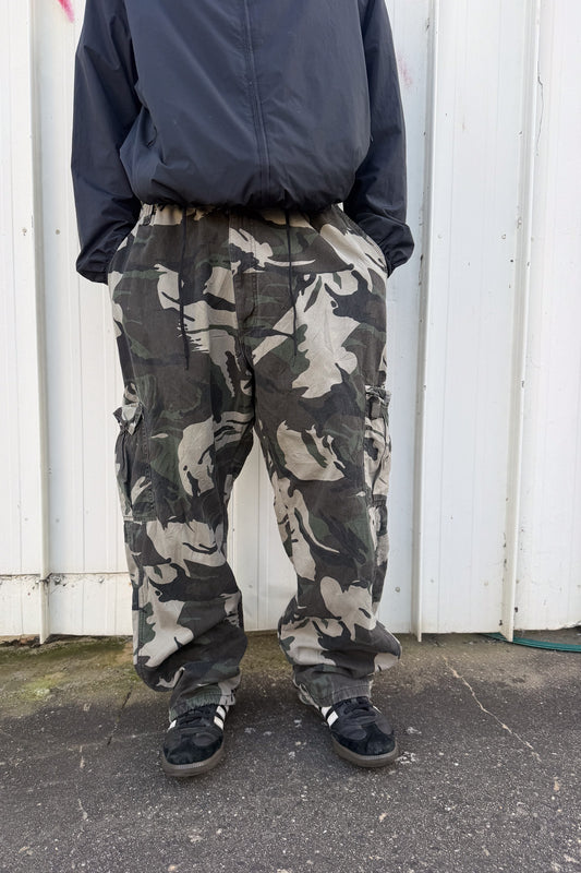 Green camo pants ★ One size fits all