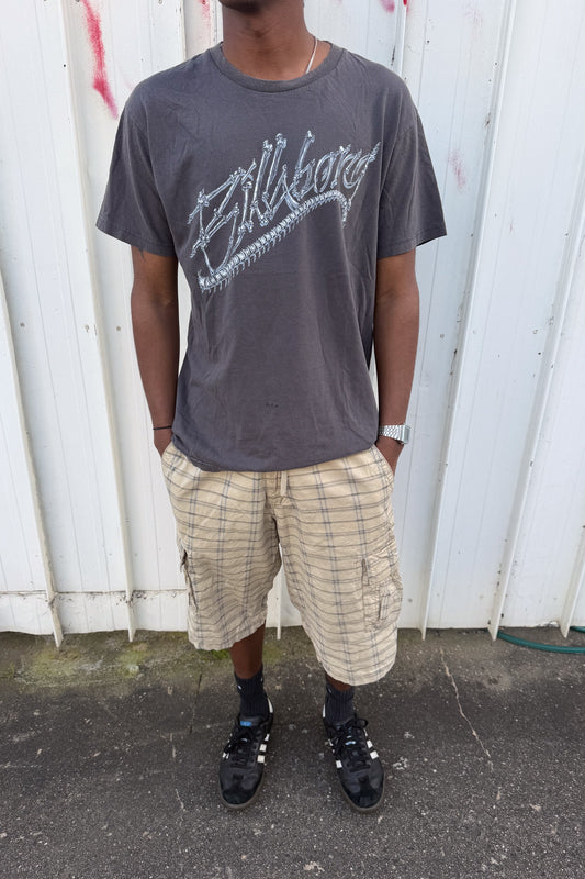 BILLABONG charcoal tee ★ Size labelled medium