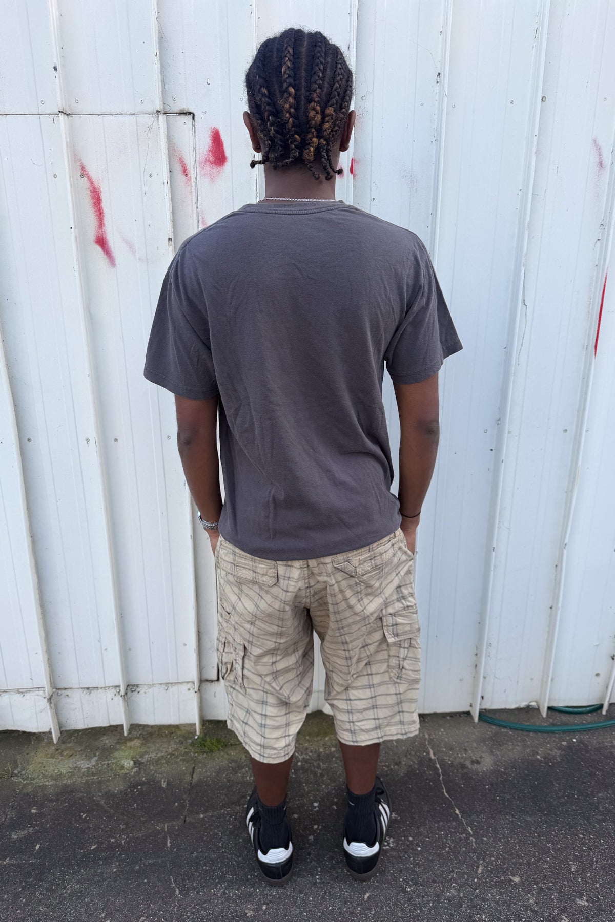 BILLABONG charcoal tee ★ Size labelled medium