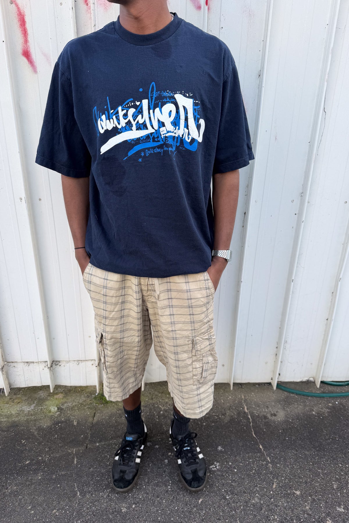 QUICKSILVER navy + blue tee ★ Size labelled Xlarge
