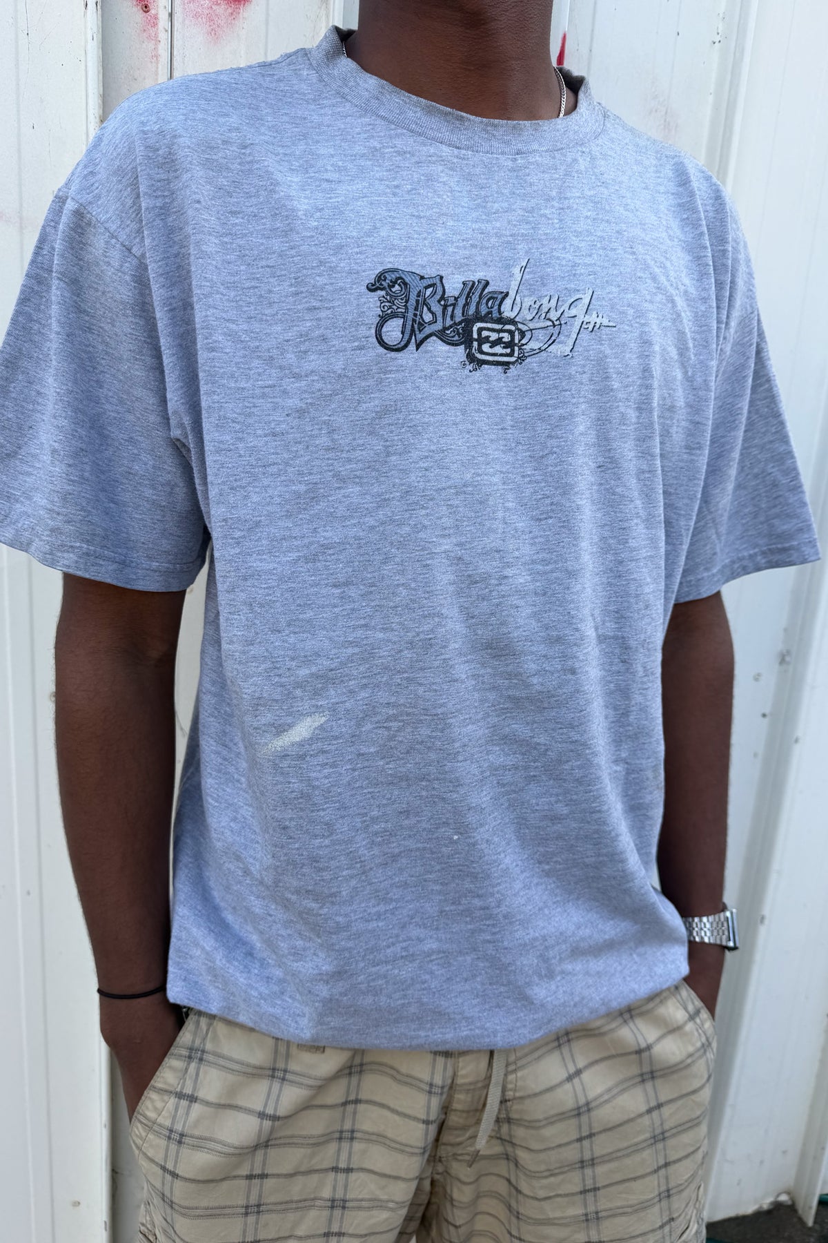BILLABONG grey tee ★ Size est medium