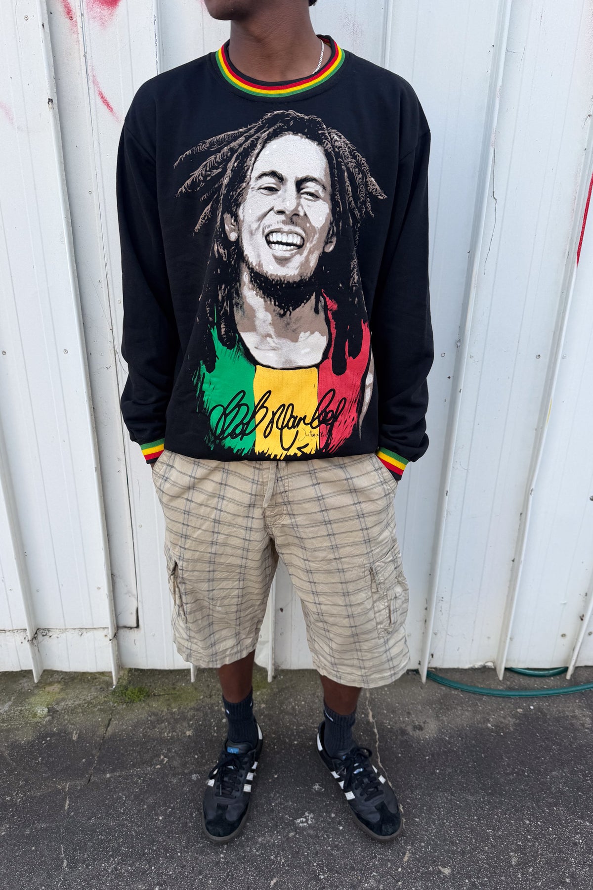 BOB MARLEY black crewneck ★ Size large