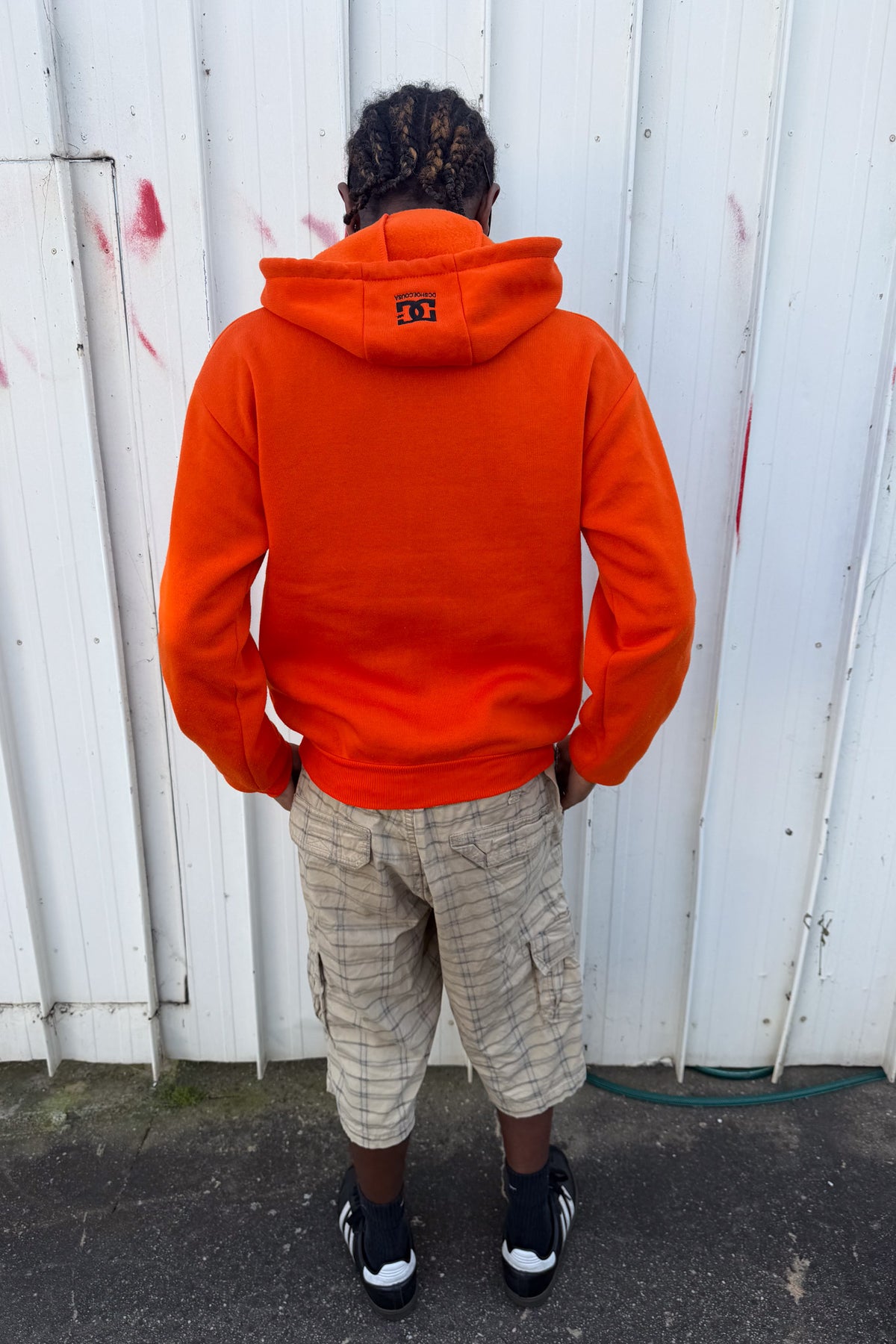 DC orange hoodie ★ Size labelled small