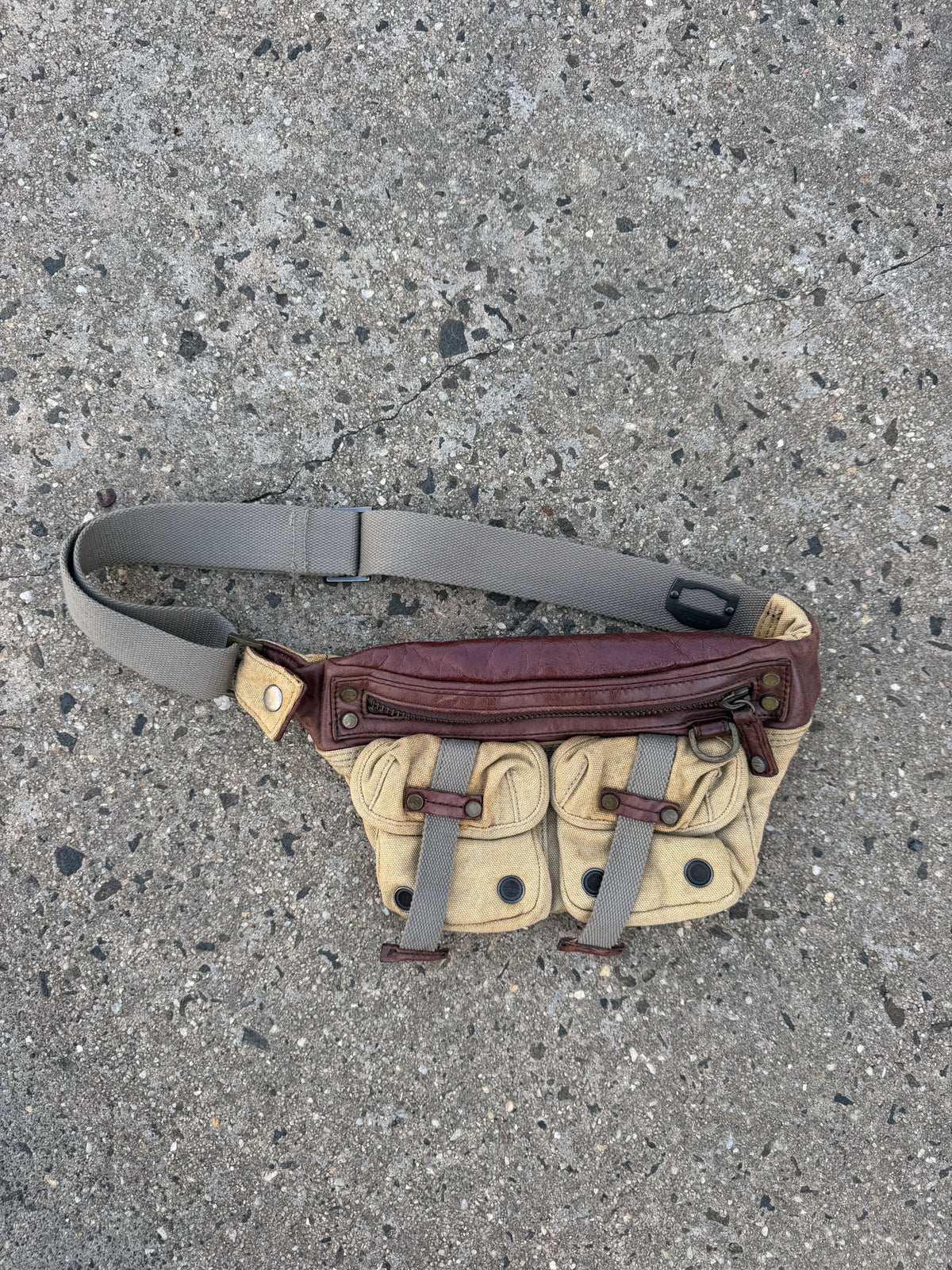 DIESEL cream + brown festival bumbag ★