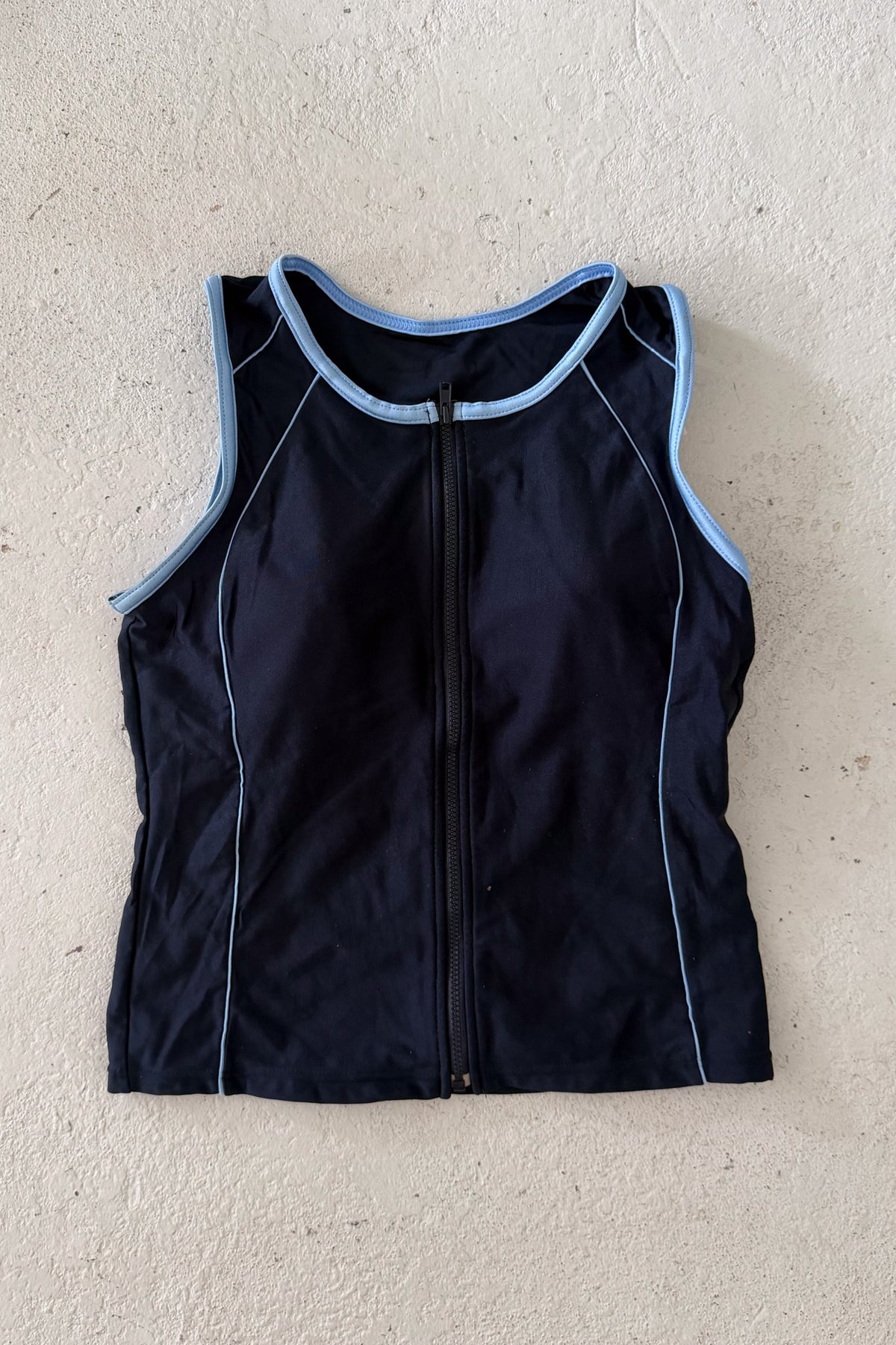 Navy & baby blue lined sport tank ★ Size estimated medium