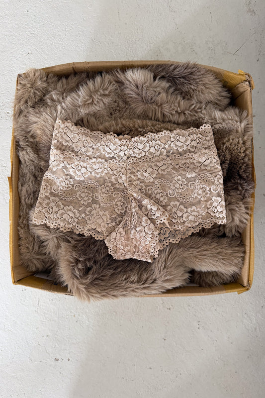 Gold lacy festival booty shorts ★ ONE SIZE