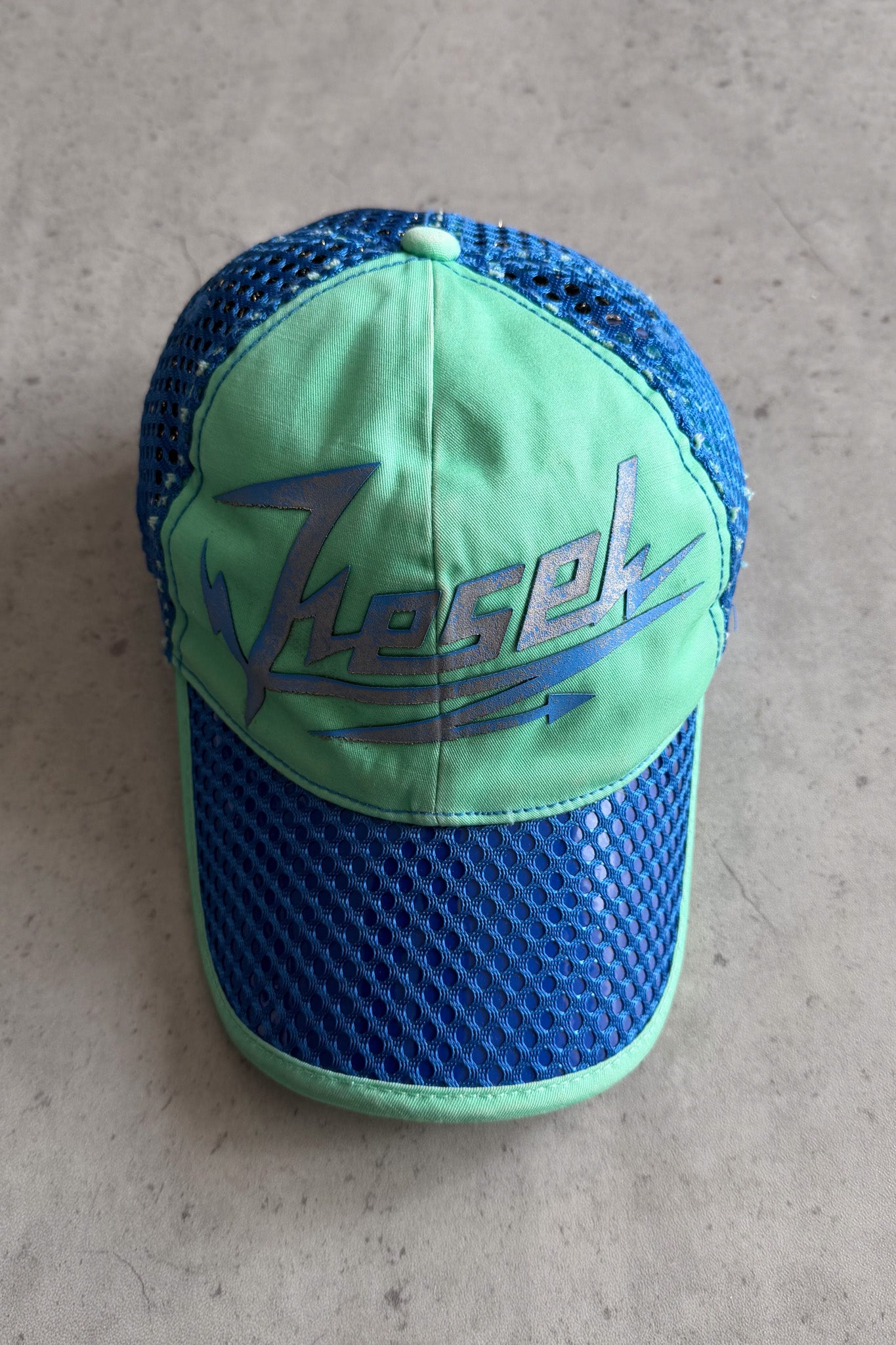 DIESEL electric green + blue hat ★