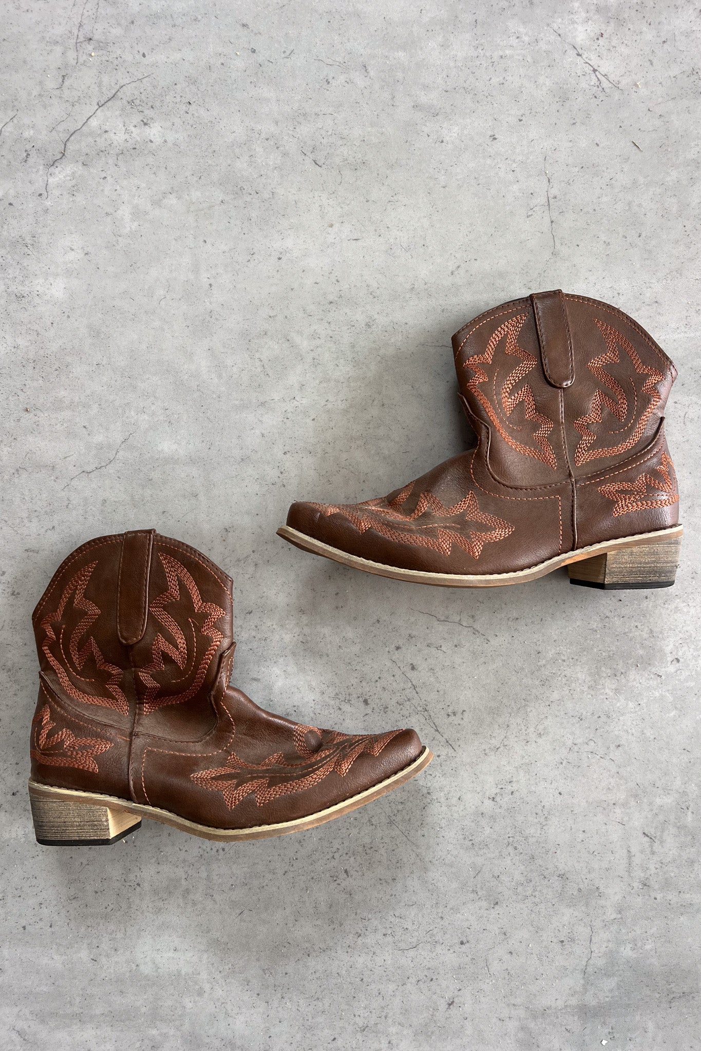 Brown embroidered cowboy boots ★ Size euro 40