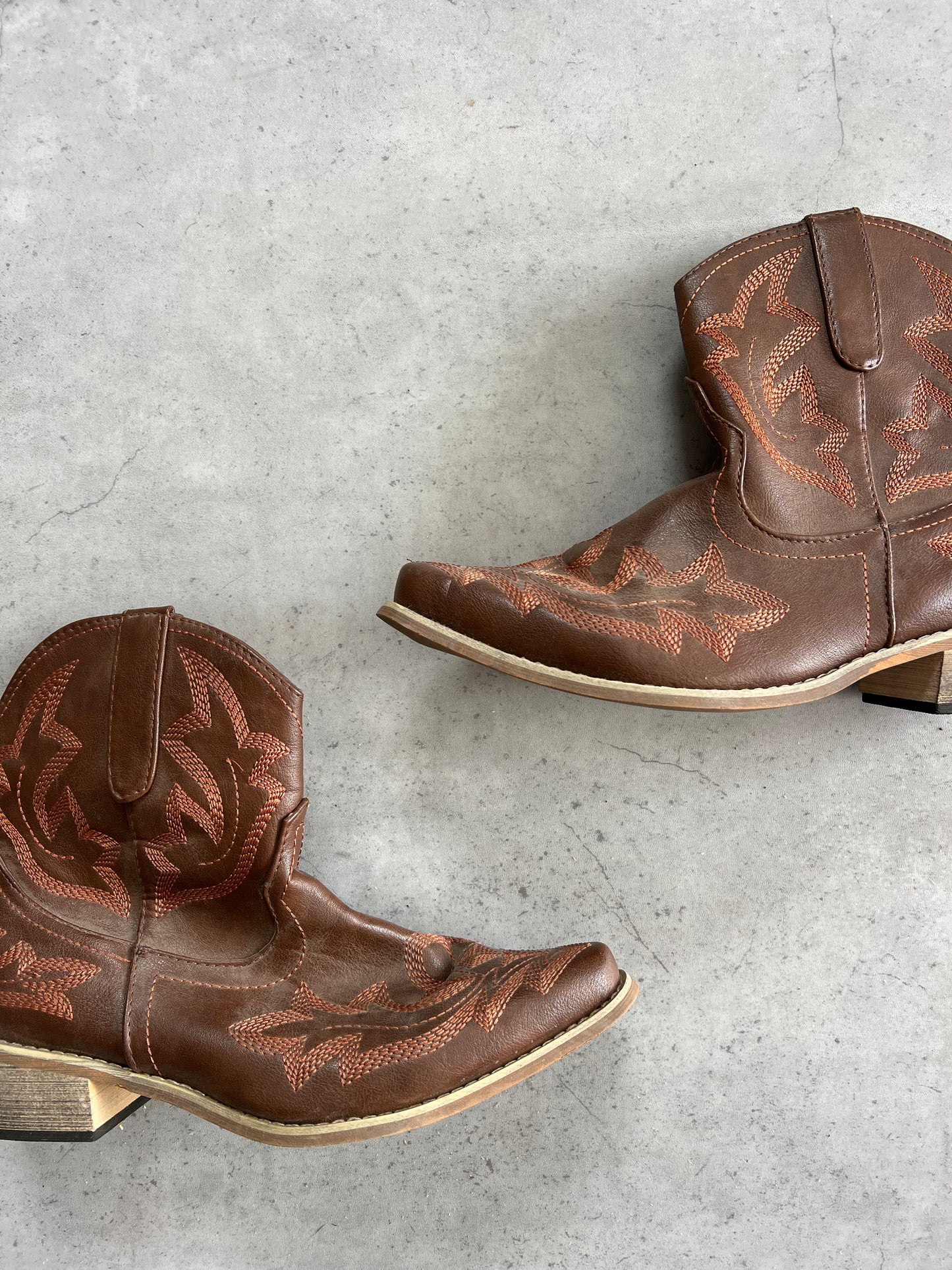 Brown embroidered cowboy boots ★ Size euro 40