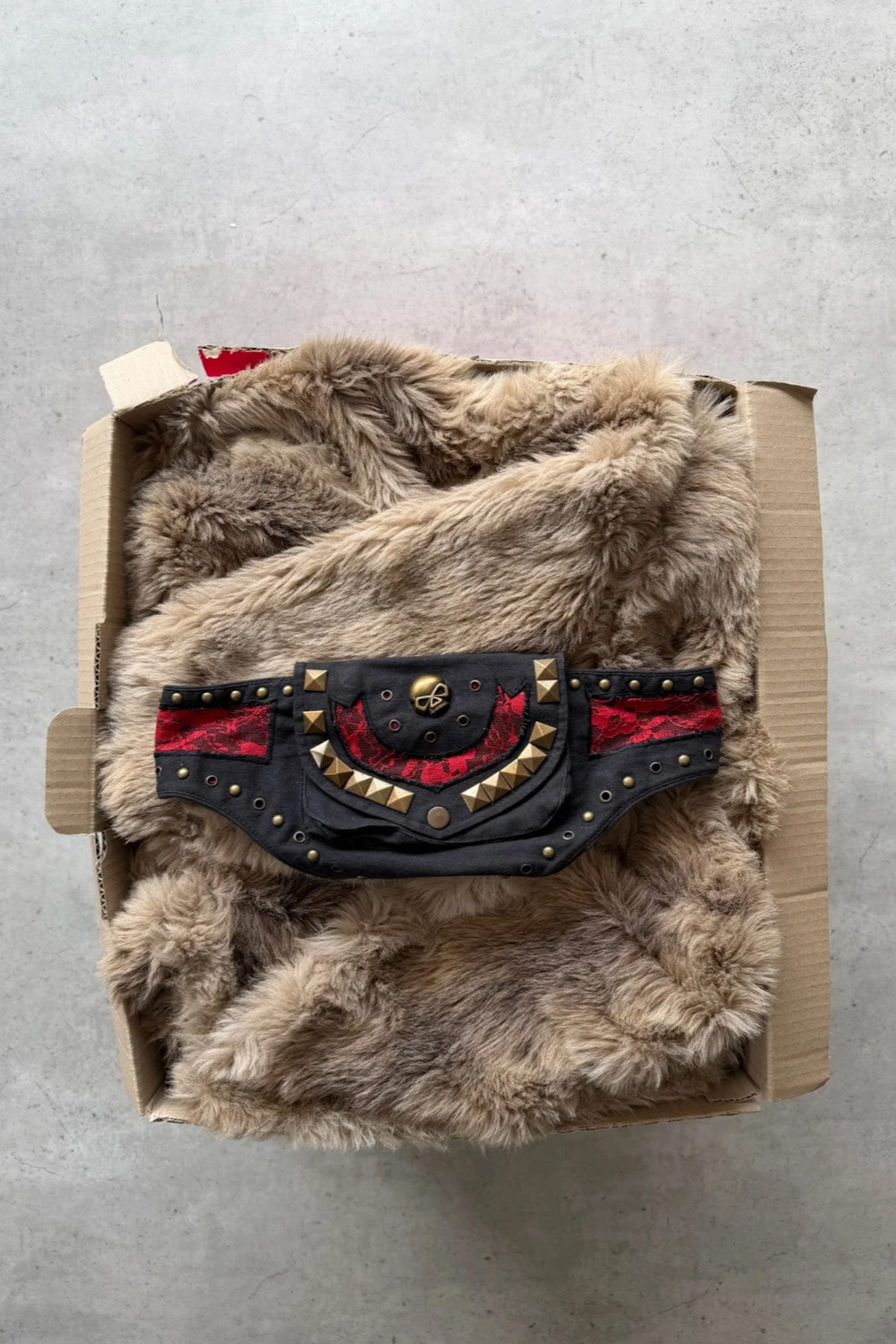Black "skull" belt bag ★